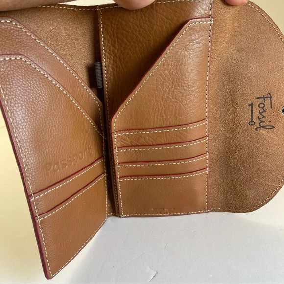 Fossil Floral Passport Leather Wallet & Zip Up For 6 cards Compartment . - Picture 8 of 14